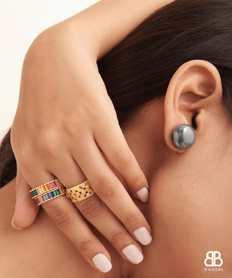 16mm Button Mother of Pearl Stud Earrings - Bansri Mehta Design