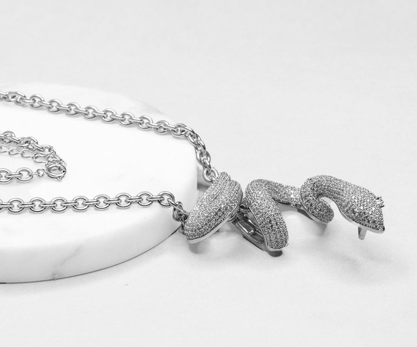 BE CALM SERPENTINE NECKLACE - Bansri Mehta Design
