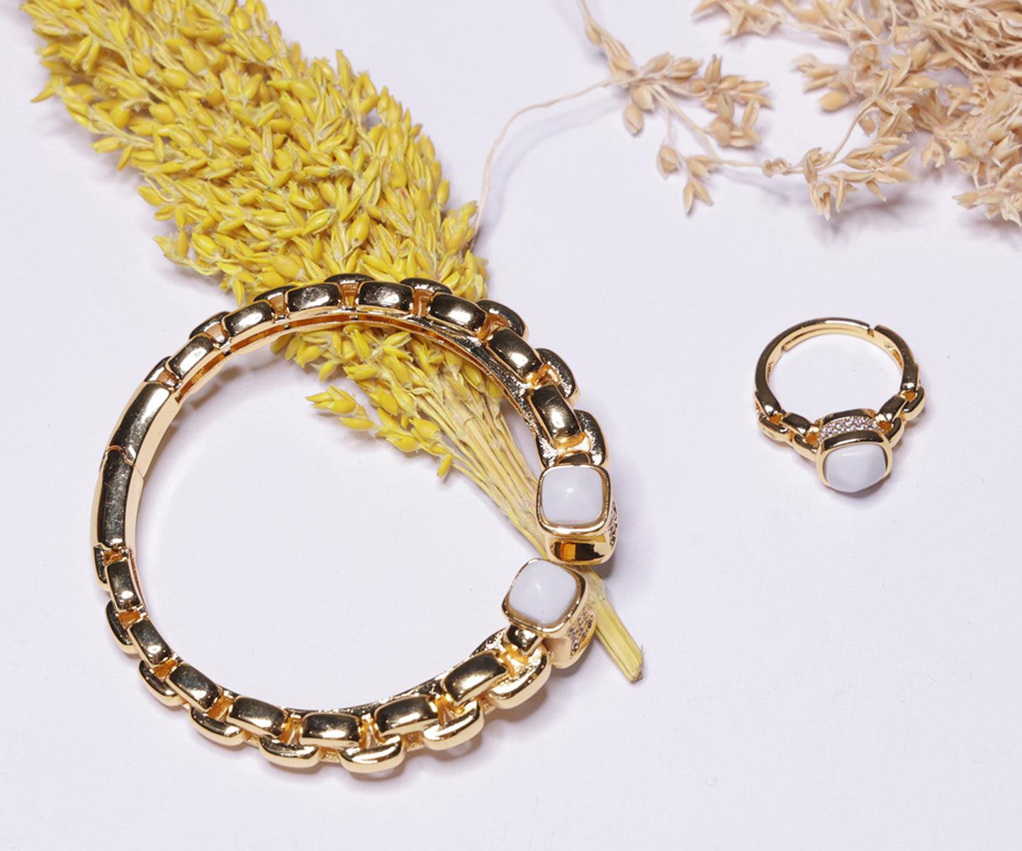 Amalfi Link Ring - Bansri Mehta Design