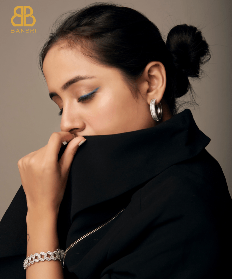 Baguette Medium Hoop Earring - Bansri Mehta Design